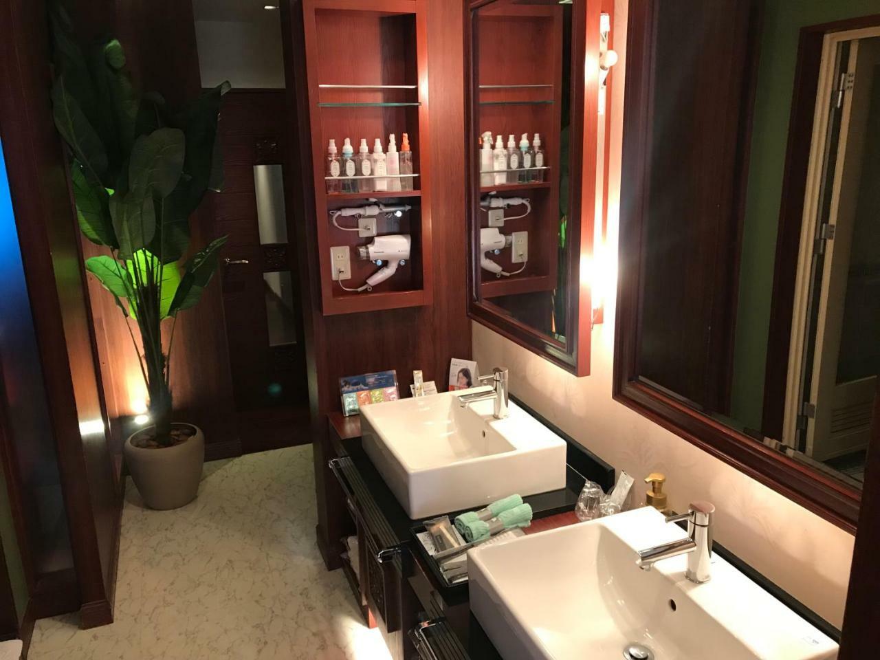 Hotel Gt Kansai International Airport (Adults Only) Szennan Kültér fotó